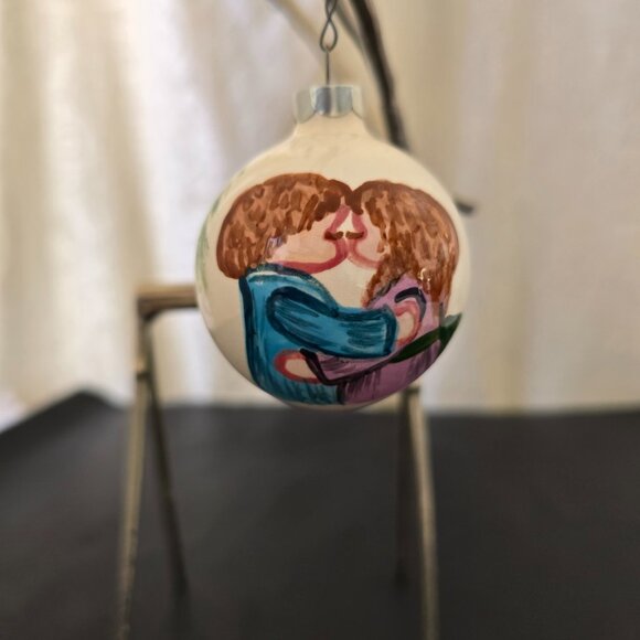 Vintage Suzi Long Hand Made, Hand Painted and Signed Porcelain XMAS Ornament - Picture 10 of 10